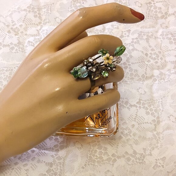 VTG NWOT Monet Girls Women Floral Design Cubic Zirconia Adjustable Vintage Ring - Picture 3 of 12